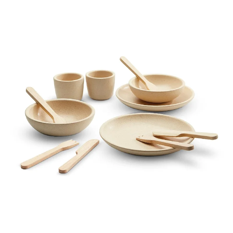 Carved Wooden Chess Set with Intricate Pieces for Strategy Game EnthusiastsWooden Tableware Set - Play Dishes Carved Wooden Chess Set with Intricate Pieces for Strategy Game EnthusiastsWooden Tableware Set - Play Dishes