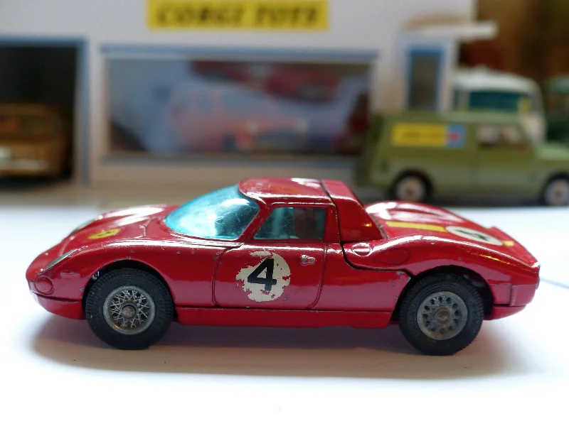 HO - Scale Model Railway Set with a Mountain - Themed Landscape and Tunnel314 Ferrari Berlinetta Le Mans HO - Scale Model Railway Set with a Mountain - Themed Landscape and Tunnel314 Ferrari Berlinetta Le Mans