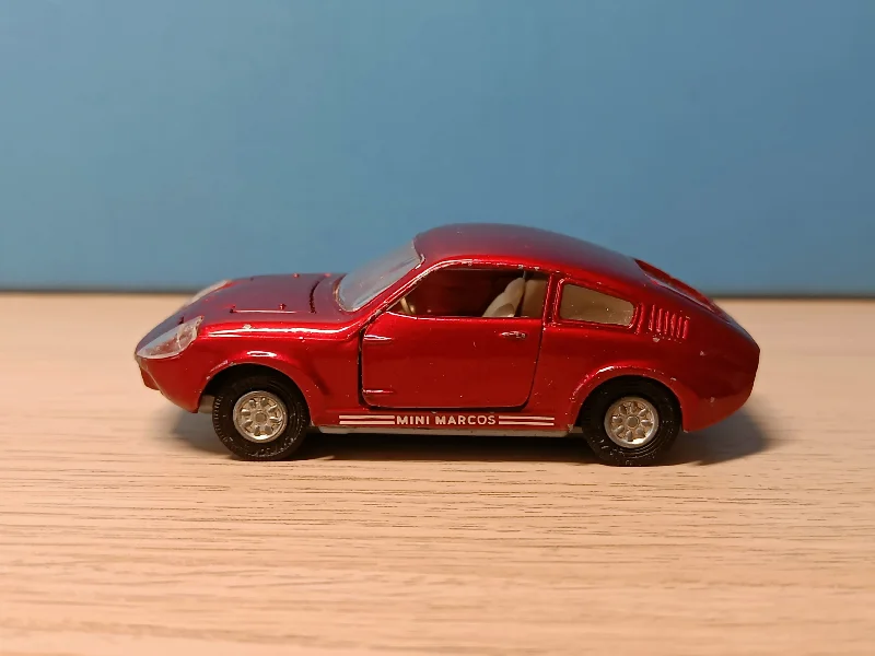 Die - Cast Model of a London Double - Decker Bus with Detailed Interior and Exterior341 Mini Marcos GT850 Die - Cast Model of a London Double - Decker Bus with Detailed Interior and Exterior341 Mini Marcos GT850