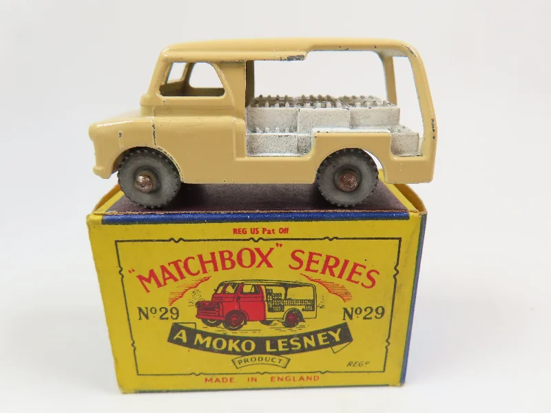 Matchbox No.29 Bedford Milk Delivery Van, Near Mint/Boxed!