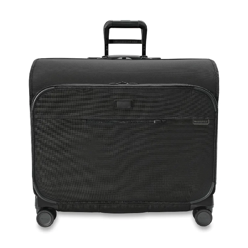 Compression Packing Cubes in Black and White for Saving Luggage SpaceDeluxe Wardrobe Spinner