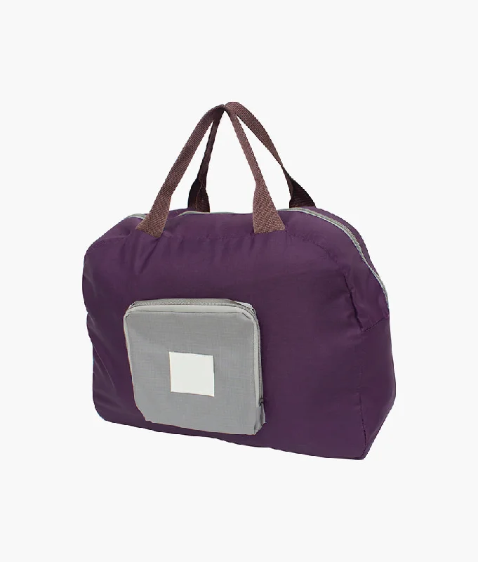 Fashionable travel tote bag with a removable shoulder strap for different carrying optionsPurple Duffel bag