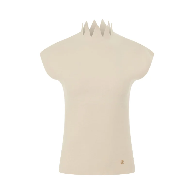 Pointy Collar Wool Top in Soft White