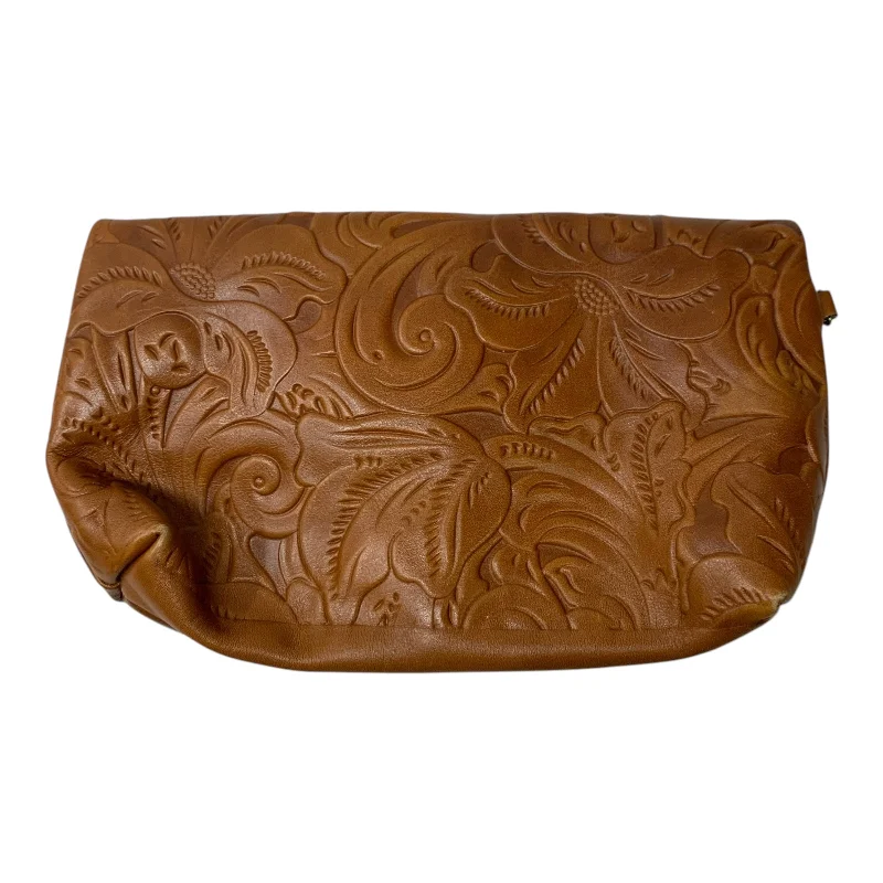 Women's Lizard - Print Clutch in Brown for a Chic LookClutch Designer By Patricia Nash, Size: Medium